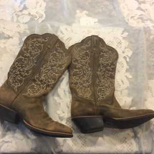 Real Leather Cowgirl Boots 👢